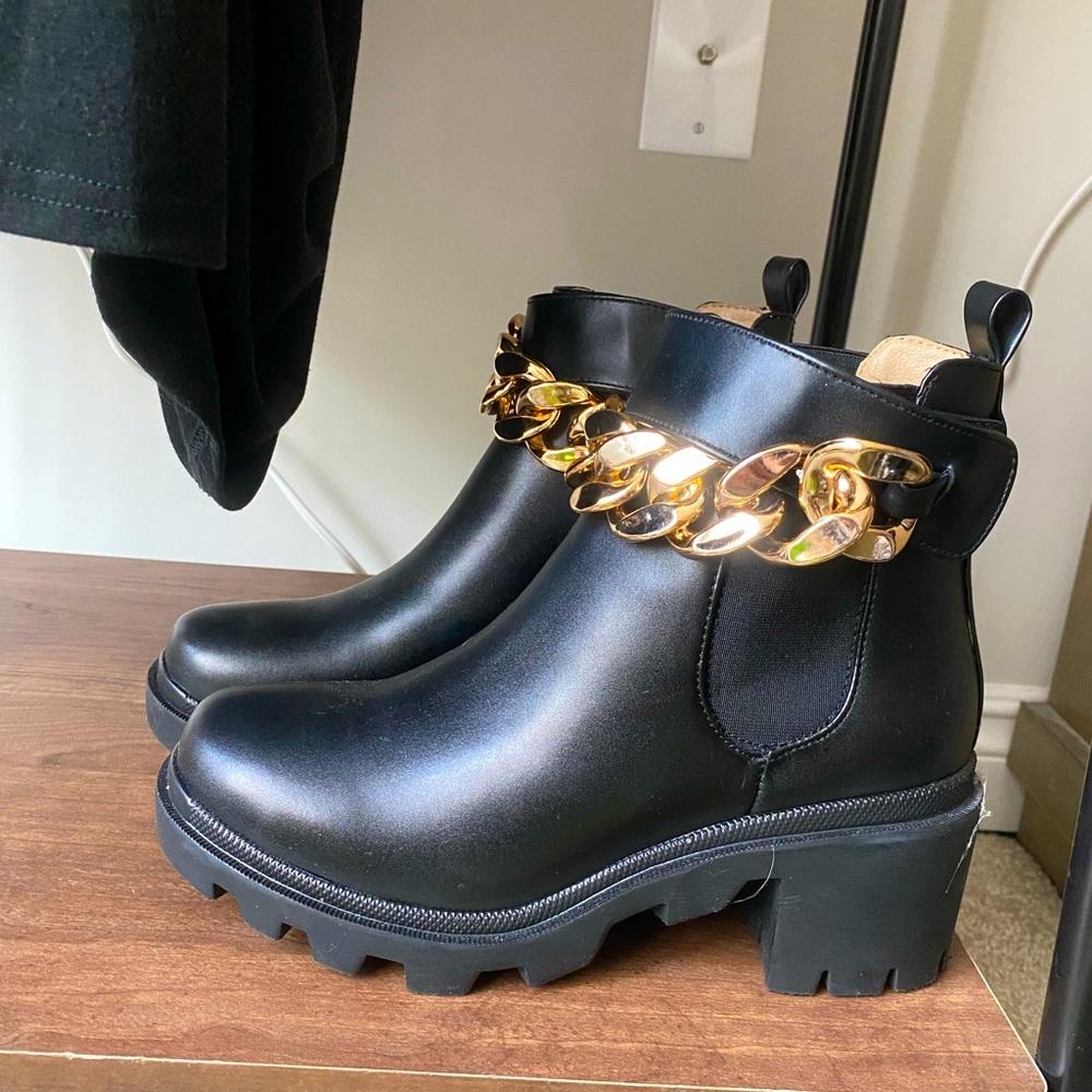 Steve Madden Women's Amulet Ankle Boot | Size 7.5
